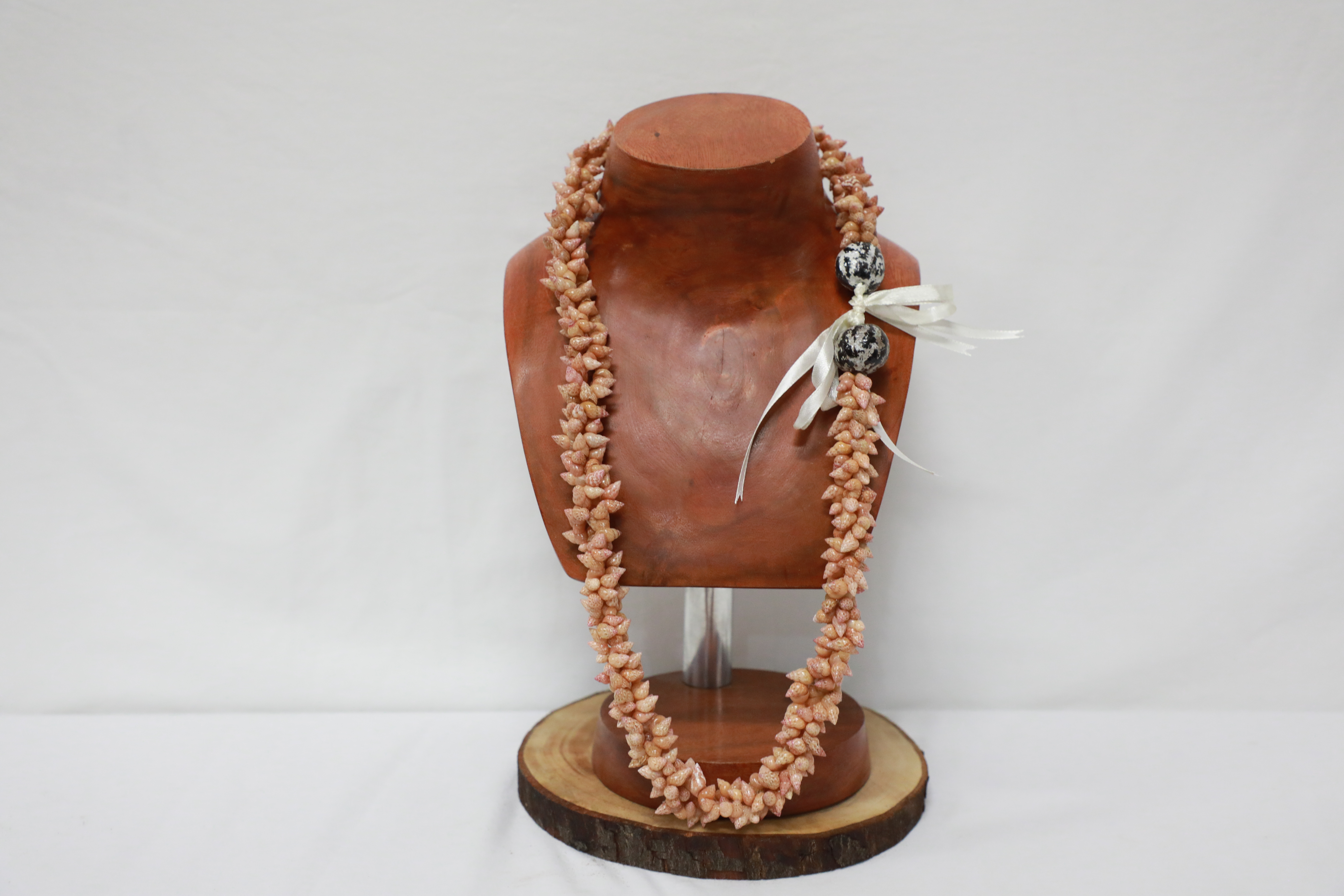 Red Nassa Shell Lei